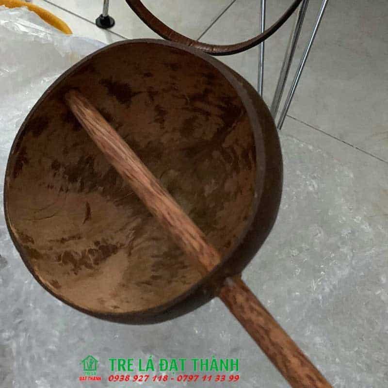 Gáo Dừa Tráng Bánh Cuốn